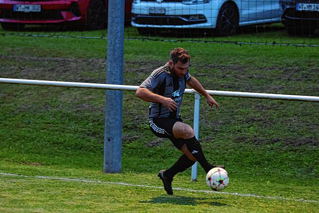 Bild 6: SG Stühlingen/Weizen bezwingt den FC Hochrhein mit 4:1 – und wir haben Fotos!
