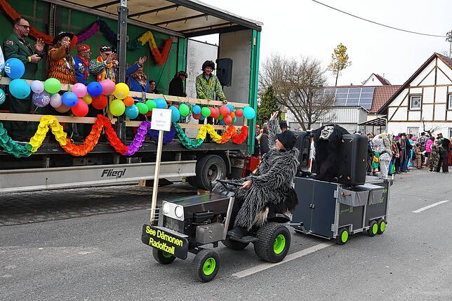 Bild 20: Narrenumzug in Rickenbach: Fasnacht in Bildern – die besten Eindrücke