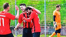 Bild : FC 08 Bad Säckingen setzt sich mit 5:1 gegen den FC Geißlingen durch – und wir haben Fotos!