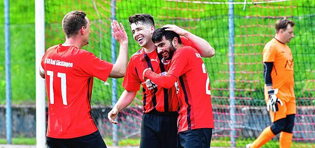 Bild 1: FC 08 Bad Säckingen setzt sich mit 5:1 gegen den FC Geißlingen durch – und wir haben Fotos!