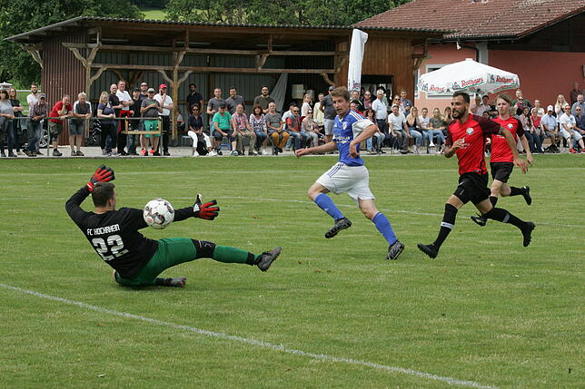 Bild 34: Dramatisches 2:1 gegen SV Berau: FC Hochrhein ist Meister &ndash; wir haben die Bilder!