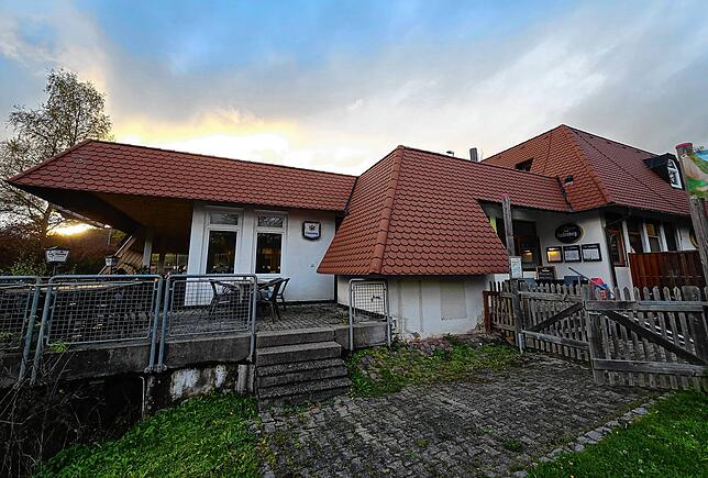 In der Gaststätte des Sportlertreffs Unterkirnach, dem jetzigen Schlossbergstüble, wird Eeva Karjalainen ihr zweites Restaurant eröffnen.