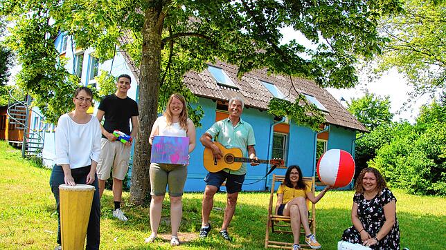 Das Team von Lollipop und Café Connect ist bereit für das Sommerferienprogramm: (von links) Fachbereichsleiterin Brigitte Reichmann, ...