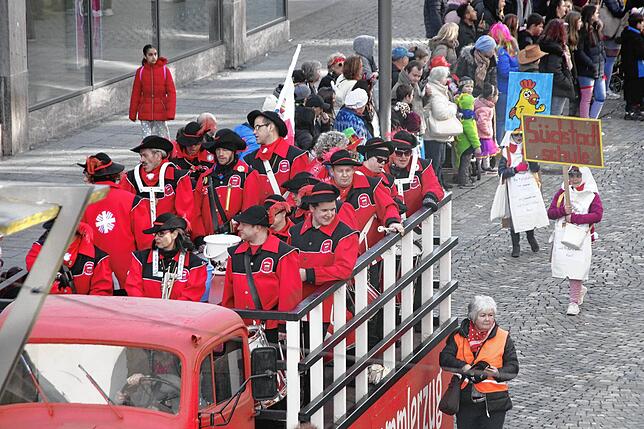 Bild 29: Bilder vom großen Kinderumzug in VS-Villingen am Schmotzigen &ndash; Teil 2