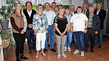 Der Vorstand der VdK-Ortsgruppe Schwandorf mit Ehrengästen (von links): Bürgermeisterin Marina Jung, Heinrich Bruch, Renate Kästle, Kurt ...