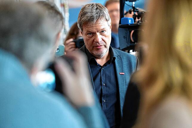 Er gilt als Vater und politischer Wegbereiter der Wärmepumpe in Deutschland: Robert Habeck (Bündnis 90/Die Grünen), Bundesminister für ...