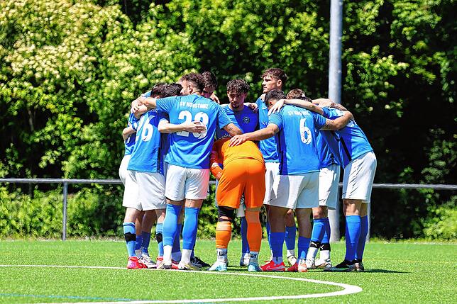 Bild 28: So sehen Sieger aus! Die besten Bilder von der Meisterfeier des SV Konstanz