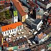 Blick ins Herz der Stadt Friedrichshafen mit Rathaus und Nikolauskirche und dem alten Zollgebäude (links oben), eins der zehn ...