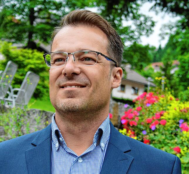 Marcel Schneider trat im September 2022 als Bürgermeister von Todtmoos die Nachfolge von Janette Fuchs an und wurde vom Gemeinderat ...