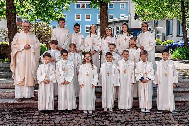 In Tiengen feierten 15 Kinder ihre Erstkommunion.