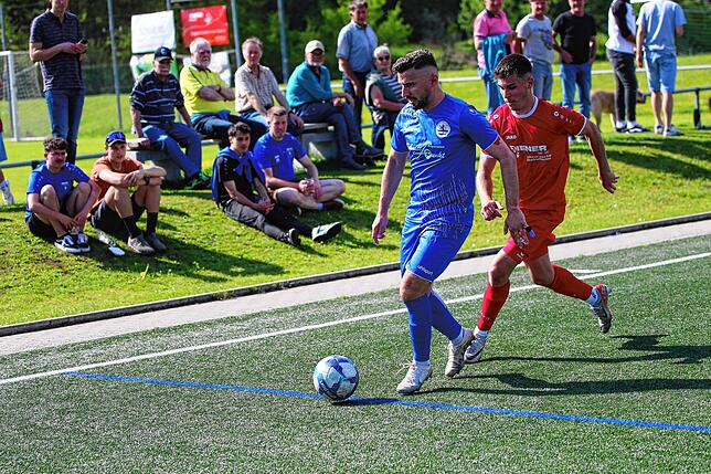 Bild 17: Unsere große Bildergalerie vom Derby zwischen dem FV Möhringen und dem SV TuS Immedingen!