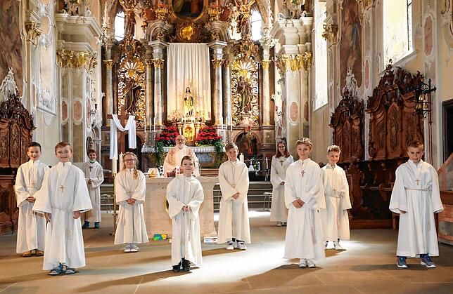 Die dritte Gruppe der Kinder ging am Sonntag zum Tisch des Herren.