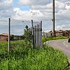 Noch wird auf dem Hüfinger Gebiet entlang der Holzstraße Holz gelagert. Das soll sich in der Zukunft allerdings ändern. Dann entsteht ...