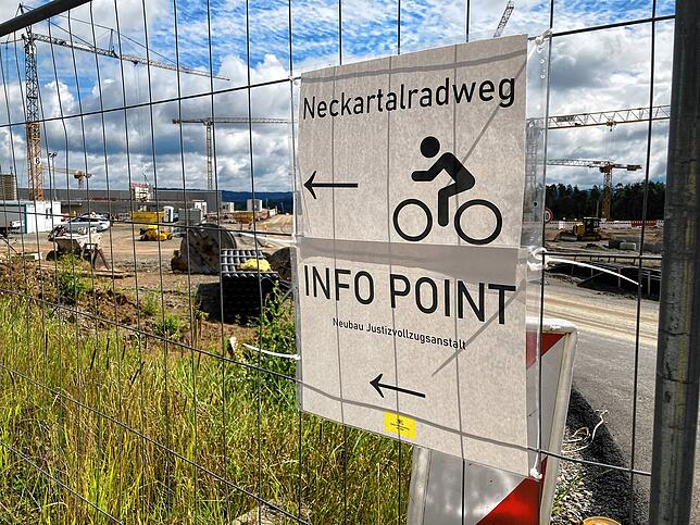 Einen Abstecher ist der Ausblick auf die Knastbaustelle sicherlich wert. Für Rad-Ausflügler im Neckartal liegt die Attraktion ohnehin am ...