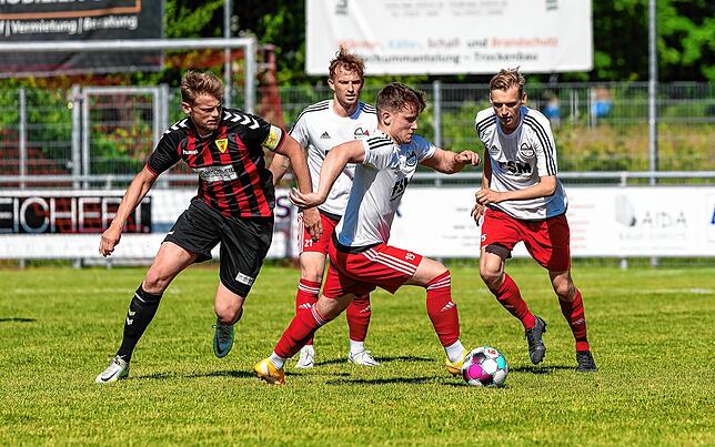 Bild 8: FSV Rheinfelden kassiert 0:5-Niederlage gegen den FSV RW Stegen &ndash; wir haben Bilder!