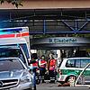 Lörrach, 19. September 2010: Der Abend des Amoklaufs. Feuerwehr- und Polizeifahrzeuge stehen vor dem St. Elisabethen-Krankenhaus in Lörrach.