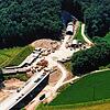 1996: Die Luftbildaufnahme zeigt die Baustelle vor dem heutigen Ostportal des Bürgerwaldtunnels. Vor Ort wurde der Beton für die ...