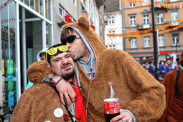 Bild 9: Straßenfasnacht 2025 in Konstanz: Narren erobern die Marktstätte – Die Highlights in Bildern!