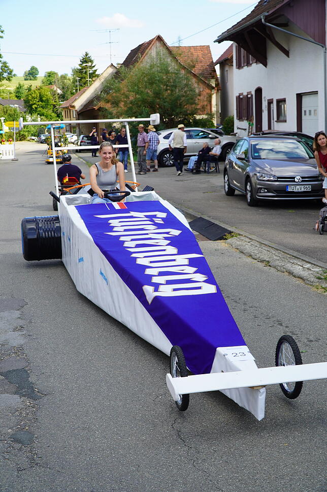 Bild 14: Das Dorffest in Tengen-Watterdingen ist eröffnet