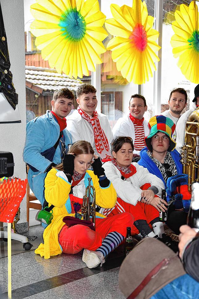 Bild 31: Bilder vom Weilheimer Narrengericht: Fasnet in voller Farbenpracht erleben