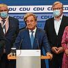 Armin Laschet bei seiner ersten Rede nach der Veröffentlichung der Prognosen &ndash; doch nicht nur er hat wenig Grund zur Freude.