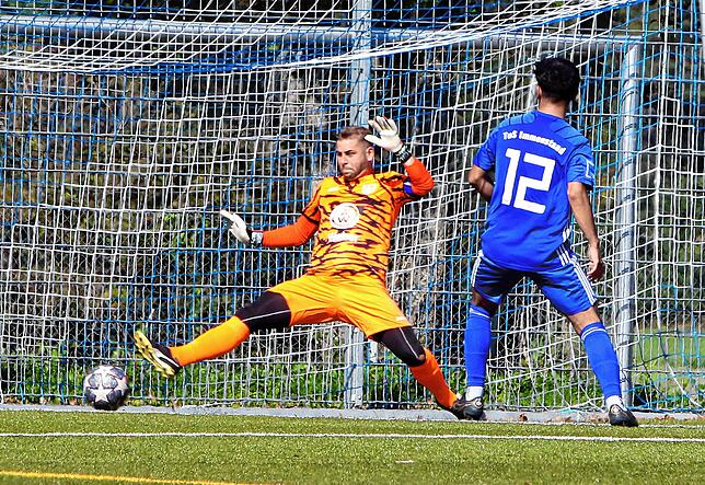 Bild 1: Die besten Bilder vom Lokalderby zwischen TuS Immenstaad und SC Markdorf