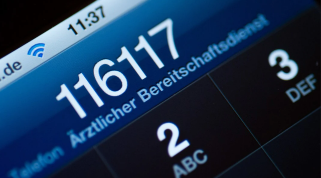 Der ärztliche Nofall- oder Bereitschaftsdienst 116 117 ist rund um die Uhr erreichbar.