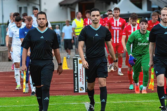 Bild 2: SV 08 Laufenburg besiegt den SV Aasen mit 6:3 und zieht ins Achtelfinale ein – wir haben Fotos!