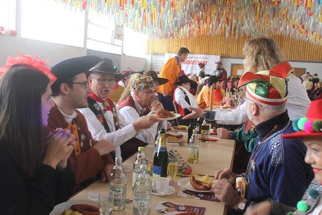 Bild 4: Bilder vom Zunftmeisterempfang zum 40. Jubiläum der Kuhsattler aus Hohenfels