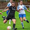 Voller Einsatz: Anna Butowski (Mitte, gegen Sophia Maalaoui beim 4:4 gegen den SV Titisee) zählt zu den Erfolgsgaranten des SC ...