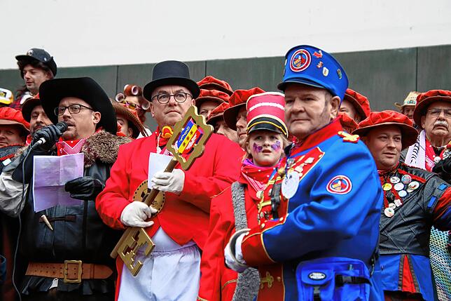 Bild 12: Fasnacht in Rielasingen: Schmotziger Fasnachtstag in bunten Bildern erleben