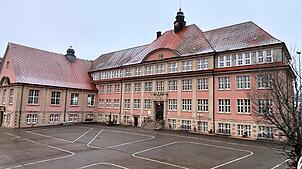 Das ist das alte Vöhrenbacher Schulhaus. Dort werden die Schüler der Unterkirnacher Roggenbachschule während demnächst unterrichtet. ...