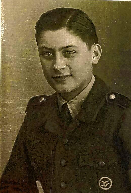 1943 wird der 16-jährige Studinger zum Luftwaffenhelfer ernannt.