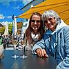 Nina Lembcke und ihre Mutter Sybille Lembcke (von links nach rechts) freuen sich über Sonne und ein ruhiges Plätzchen auf der ...