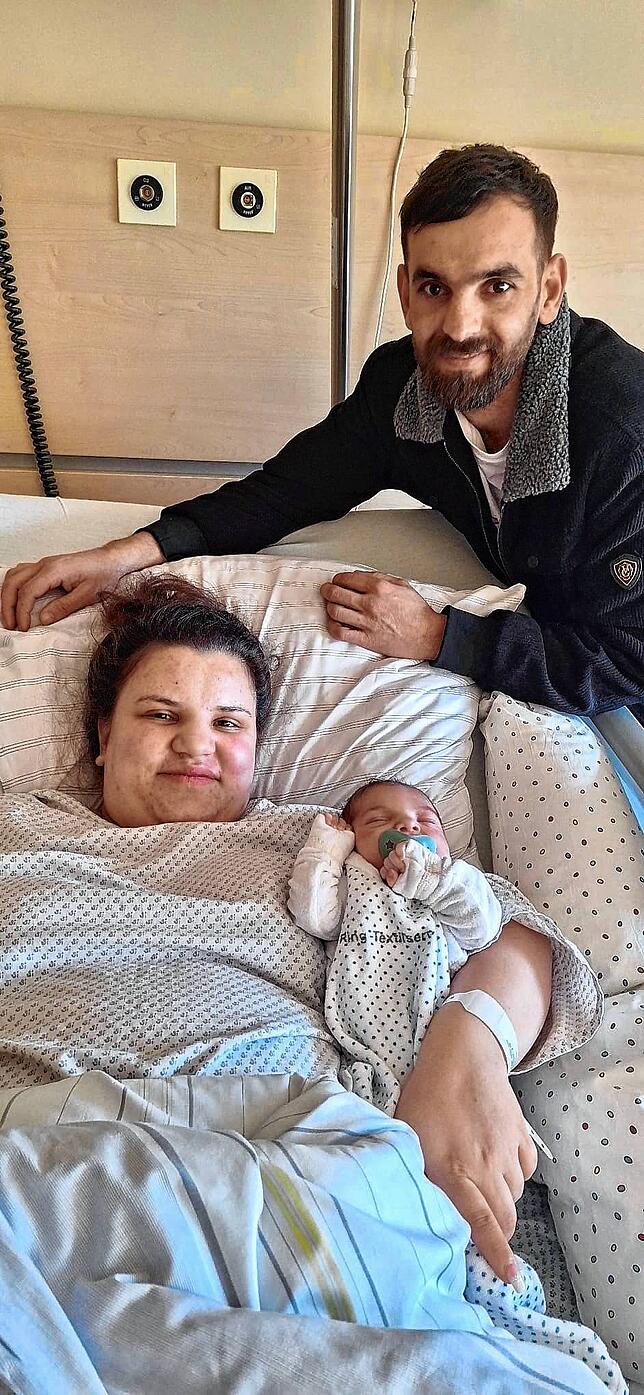 Am letzten Tag des Jahres kommt der Junge Noah-Timotei in der Helios Klinik Rottweil auf die Welt. Im Geburtenbuch der Klinik trägt er ...