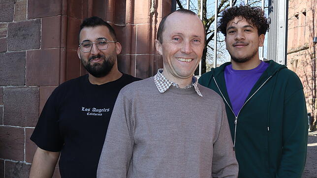 Die Mitarbeiter des Kinder- und Jugendhauses „Altes Gefängnis“ in Bad Säckingen: Ehab Al Sweidani (von links), Peter Knorre und der ...