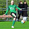 Kunstschuss: Julian Jäger bringt den SV Herten beim Spitzenreiter VfR Bad Bellingen mit einer direkt verwandelten Ecke in Führung. Am ...