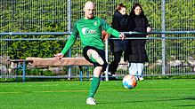 Kunstschuss: Julian Jäger bringt den SV Herten beim Spitzenreiter VfR Bad Bellingen mit einer direkt verwandelten Ecke in Führung. Am ...