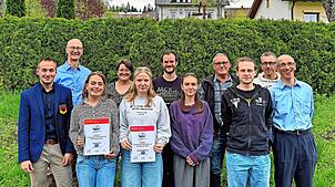 Bei der Hauptversammlung (von links): Karim Kienzler, Ralf Jakob, Marla Stolz, Lena Fichter, Anouk Niskanen, Frederik Braun, Dana Dold, ...