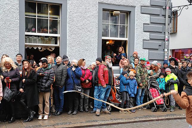 Bild 5: Überlingen: Einschnellen der Fasnet am Dreikönigstag