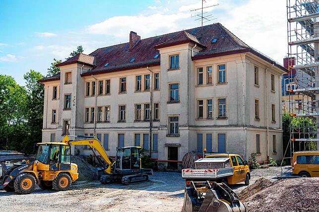 Bild 3: Rasant verändert sich das ehemalige Kasernengelände: Aktuelle Bilder und Luftbilder vom neuen Villinger Wohnpark &bdquo;Von Richthofen&ldquo;