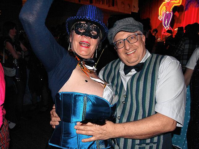 Bild 25: Viva Las Vegas &ndash; Bilder vom Holzhauerball im Milchwerk (2)