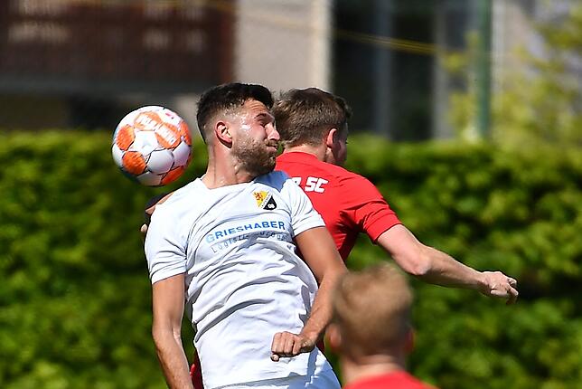 Bild 33: SV 08 Laufenburg unterliegt mit 1:3 bei der Reserve des Bahlinger SC &ndash; und wir haben Bilder!