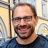Daniel Hölzle, Vorsitzender der Händlervereinigung Treffpunkt Konstanz, erklärt, dass am Sonntag, 4. Juni, von 13 bis 18 Uhr gebummelt ...