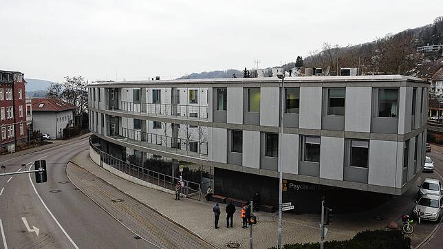 Das Psychiatrische Behandlungszentrum bekommt es vor allem mit Patienten zwischen 18 und 65 Jahren zu tun &ndash; wobei junge Erwachsene ...