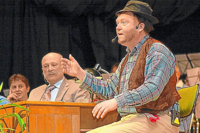 Das Vöhrenbacher Pendant zu &bdquo;Hannes und der Bürgermeister&ldquo; an einem der vergangenen Kappenabende mit Martin Mahler (links) ...