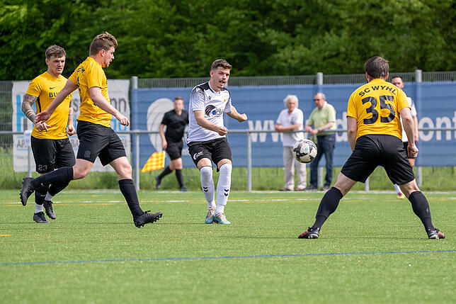 Bild 2: FSV Rheinfelden gewinnt gegen den SC Wyhl mit 6:1 &ndash; und wir haben Bilder!