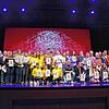 Auf der Bühne der Stadthalle wurde es eng für die 228 besten Singener Sportler und Sportlerinnen des Jahres 2022. Oberbürgermeister ...