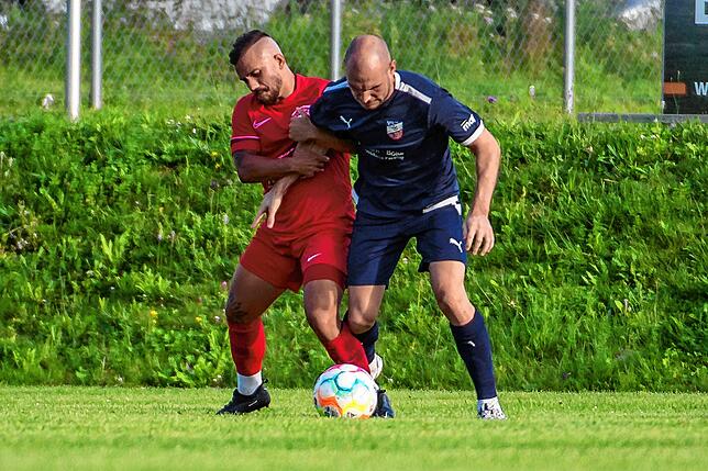 Bild 16: VfB Waldshut verliert gegen den SV RW Ballrechten-Dottingen mit 1:3 &ndash; wir haben Bilder!