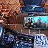 Autokino: 10&nbsp;000 Quadratmeter Fläche, eine Leinwand und der Ton kommt übers Autoradio &ndash; knapp fünf Wochen wurden im Frühjahr ...